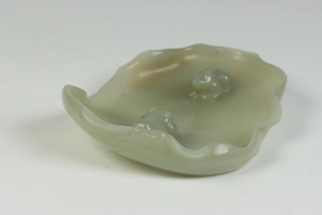 An Exquisite White Jade Frog Pattern Brush Washer - 7