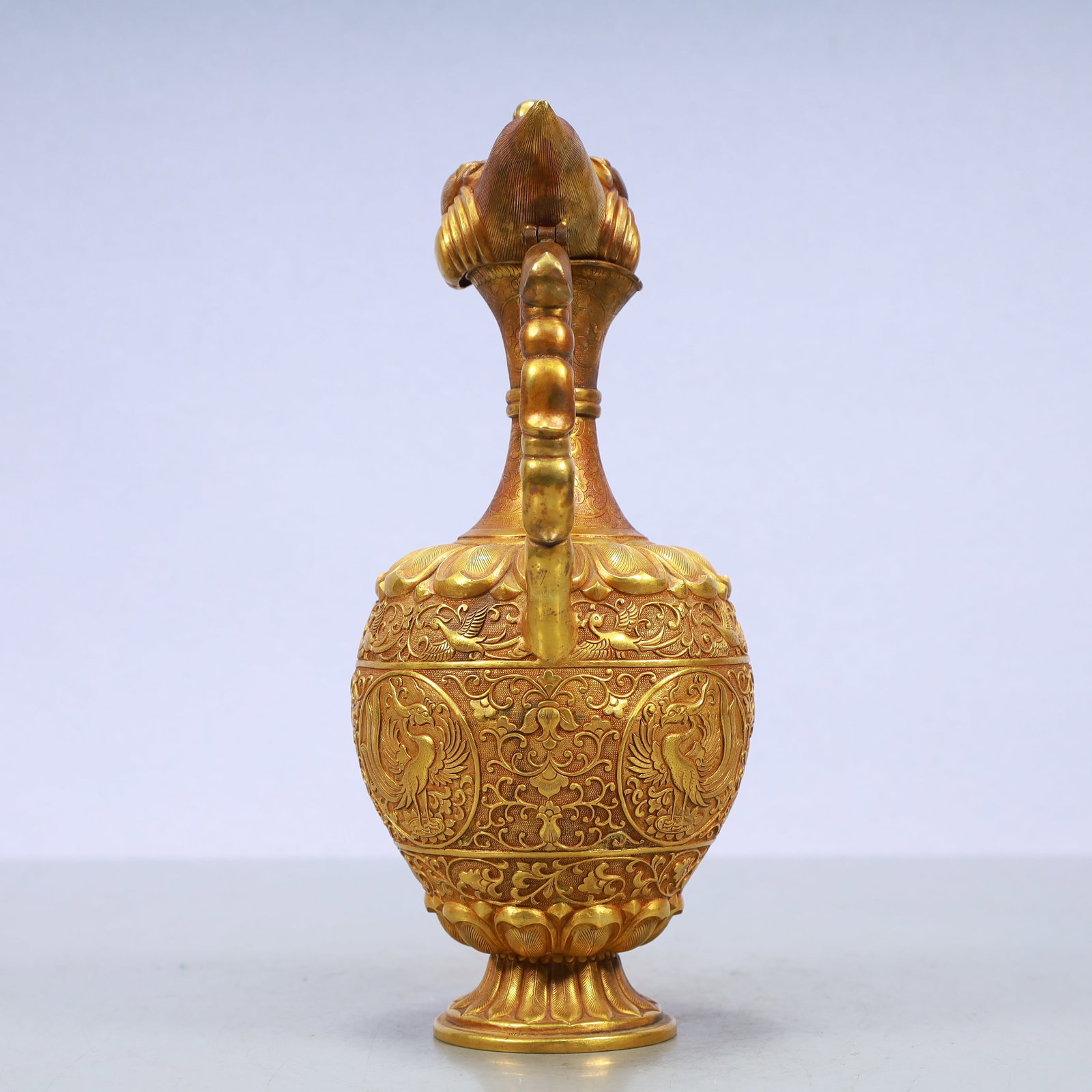 A Exquisite Gilt Bronze Lotus Pattern Phoenix Pattern Ewer - 8