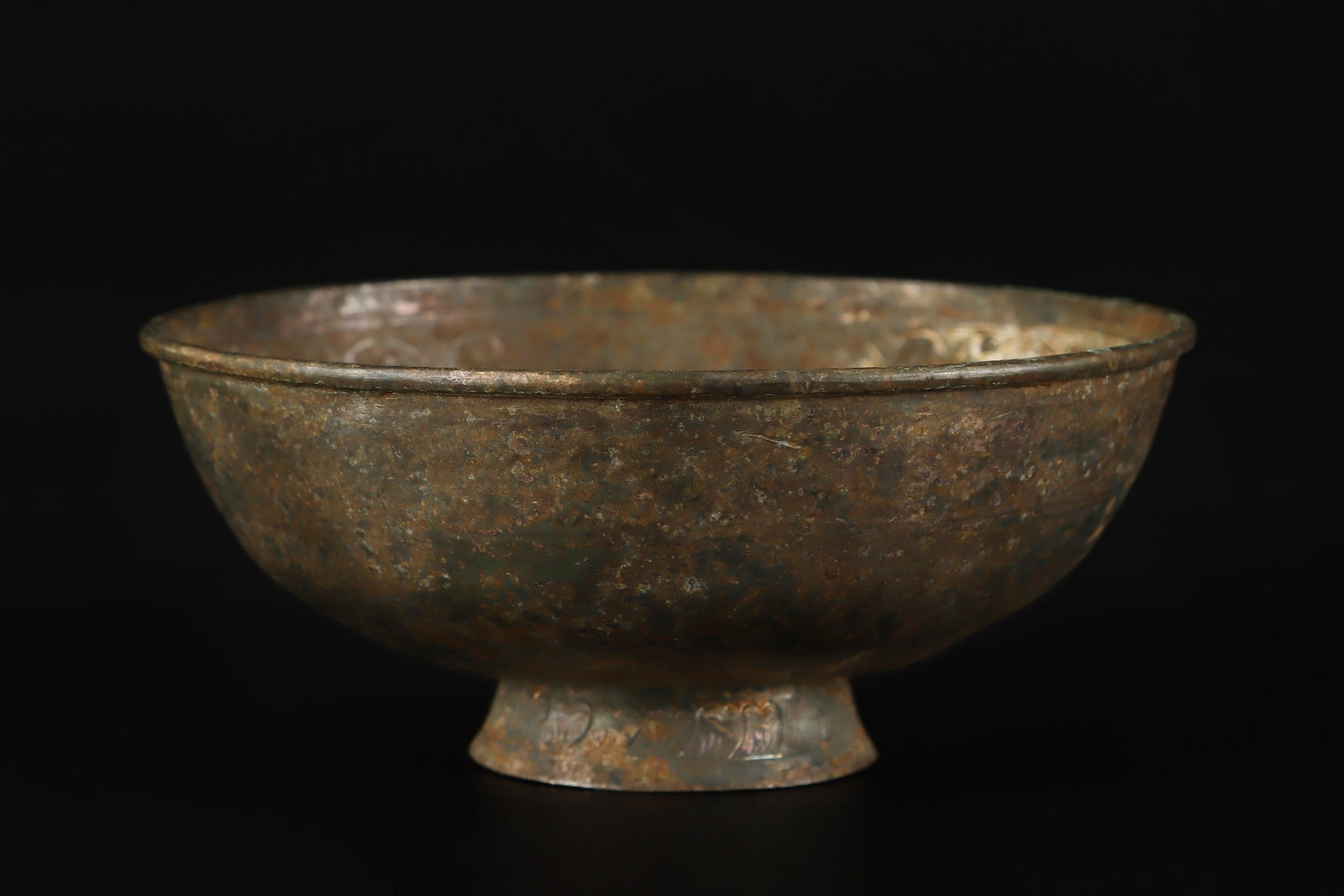 An Exquisite Bronze Turtle Pattern Bowl - 3