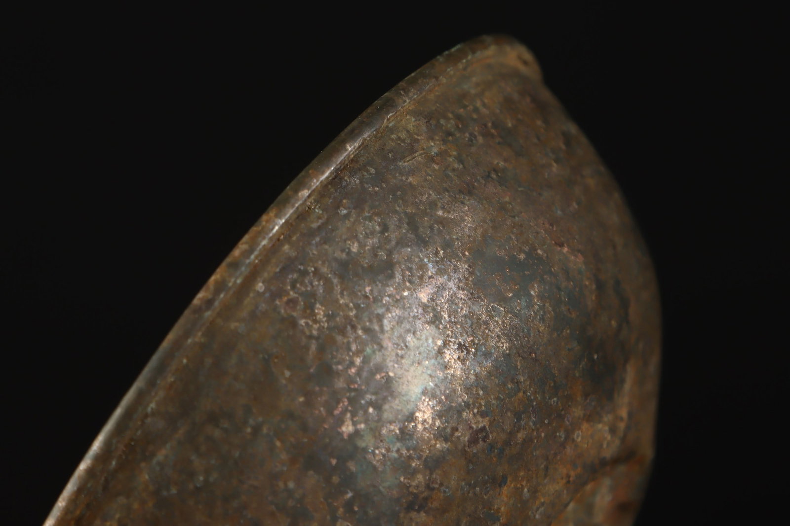 An Exquisite Bronze Turtle Pattern Bowl - 8