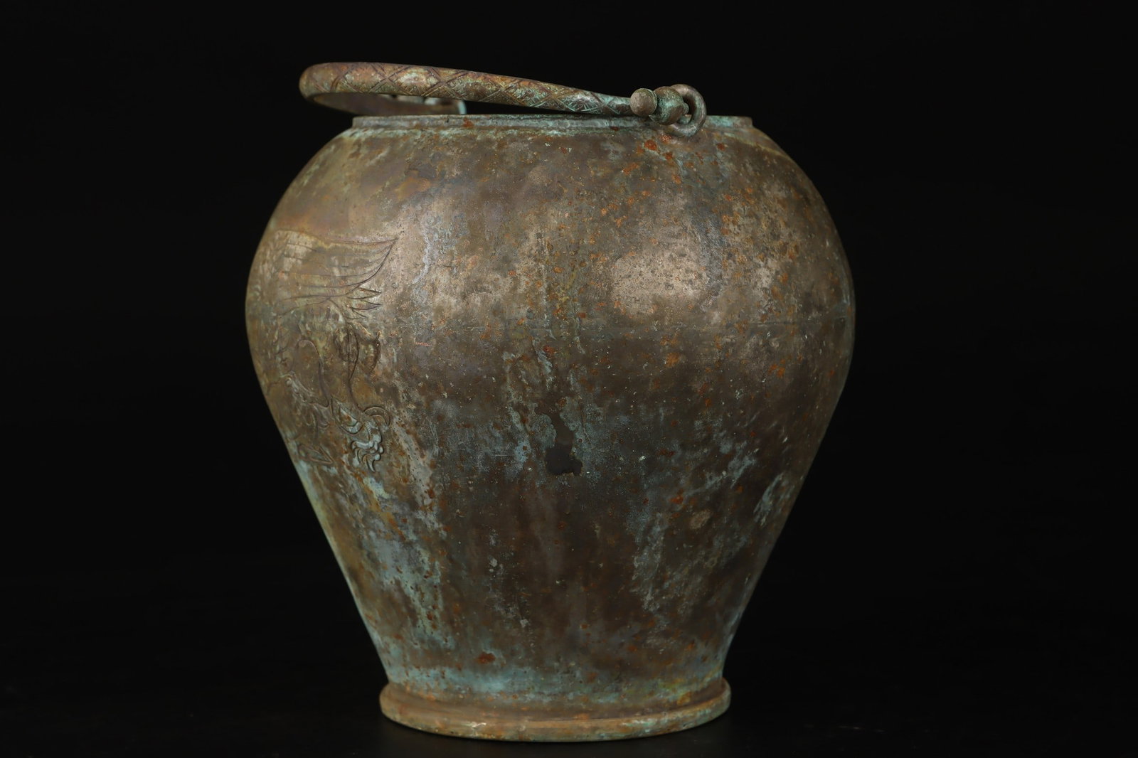 An Exquisite Silver-Gilt Bronze Animal Pattern Loop-Handled Pot - 4