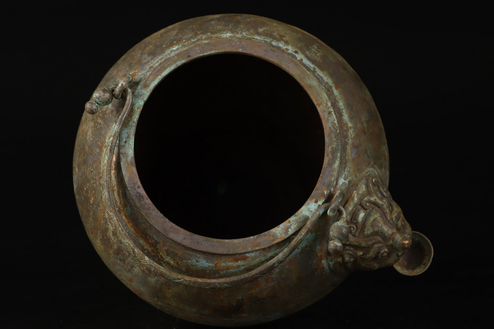An Exquisite Silver-Gilt Bronze Animal Pattern Loop-Handled Pot - 7