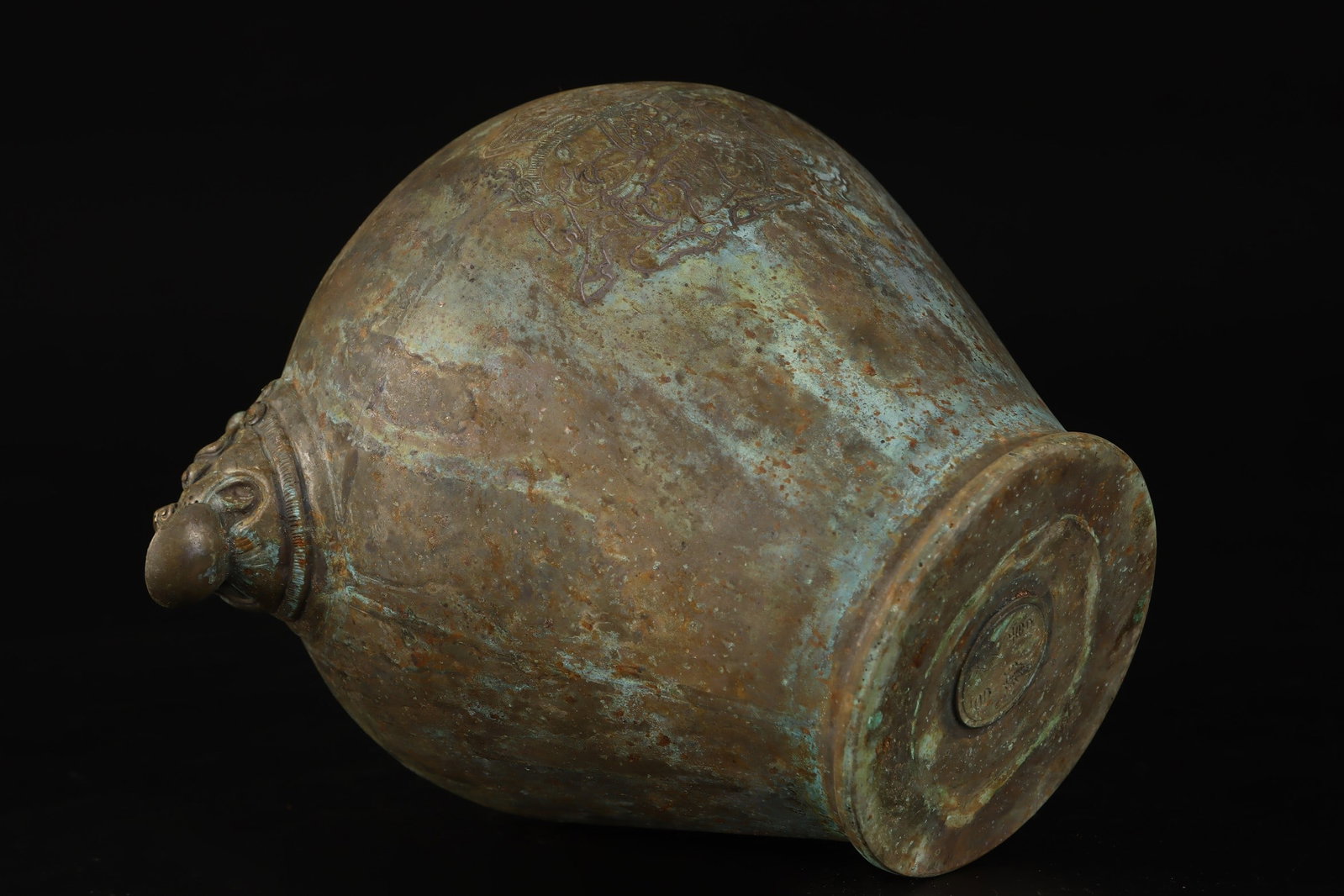 An Exquisite Silver-Gilt Bronze Animal Pattern Loop-Handled Pot - 8