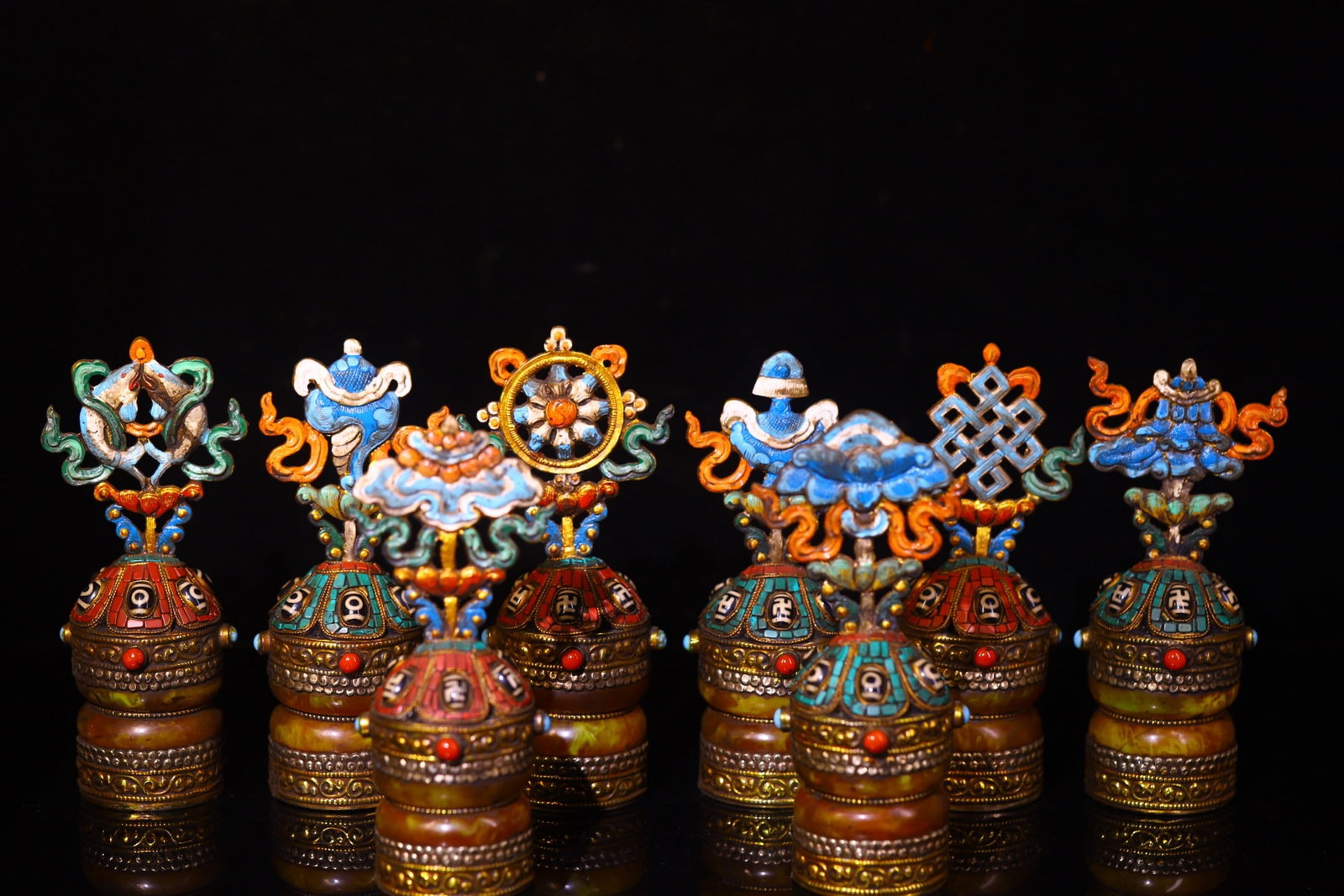 A Set of Fine Bronze Inlaid Dzi Bead and Gems Painted Color Eight Treasures Ornaments: A Set of Fine Bronze Inlaid Dzi Bead and Gems Painted Color Eight Treasures Ornaments,Qing Dynasty,China,Size:7.1inx3in,Weight:3350g一套铜镶天珠和宝