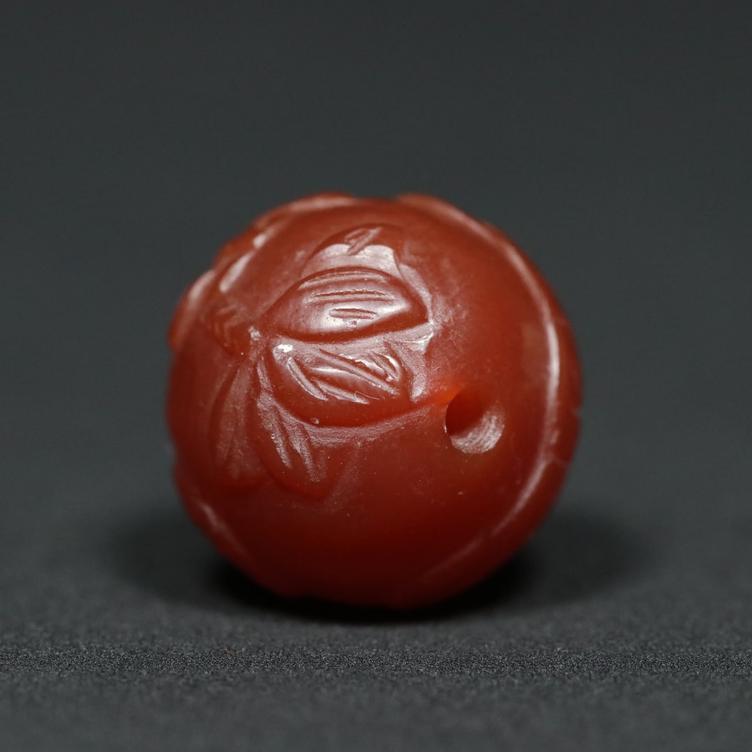 An Exquisite Agate Lotus Pattern Bead - 5
