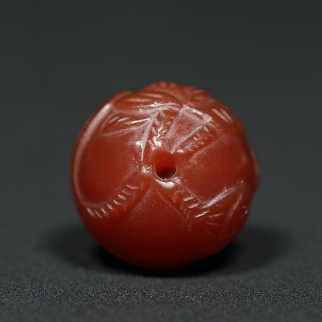 An Exquisite Agate Lotus Pattern Bead - 6