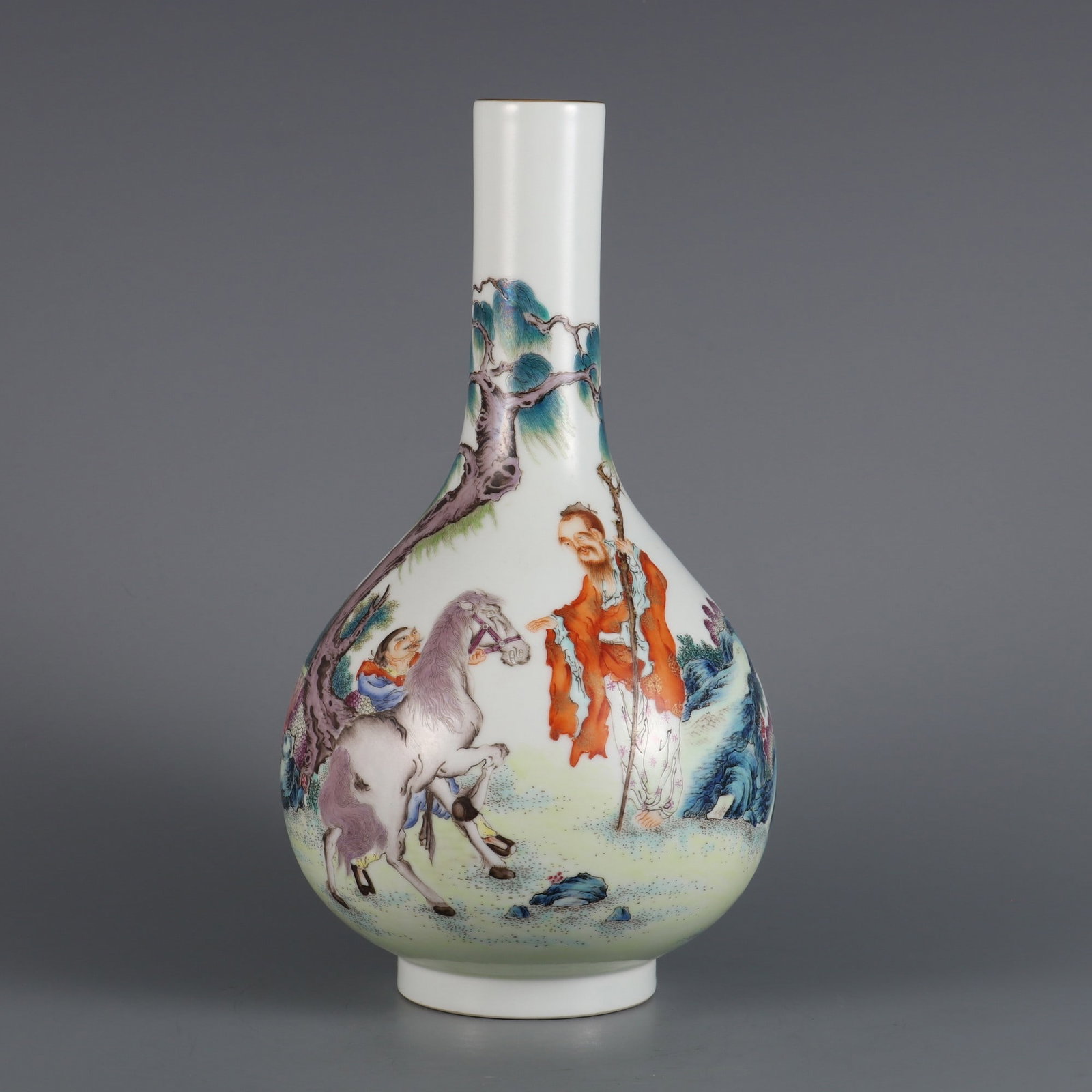 An Exquisite Famille-Rose Painted Gold Figure Pattern Vase,With Poem: An Exquisite Famille-Rose Painted Gold Figure Pattern Vase,With Poem,Qing Dynasty, China,Qianlong Six-character Mark,Size:10.9inx5.9in粉彩描金人物纹瓶,&