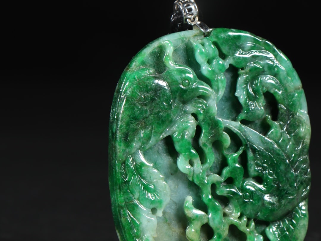 An Exquisite Jadeite Phoenix Pattern Pendant - 3