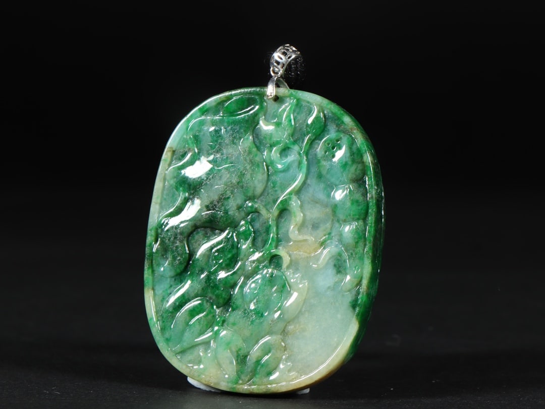 An Exquisite Jadeite Phoenix Pattern Pendant - 6