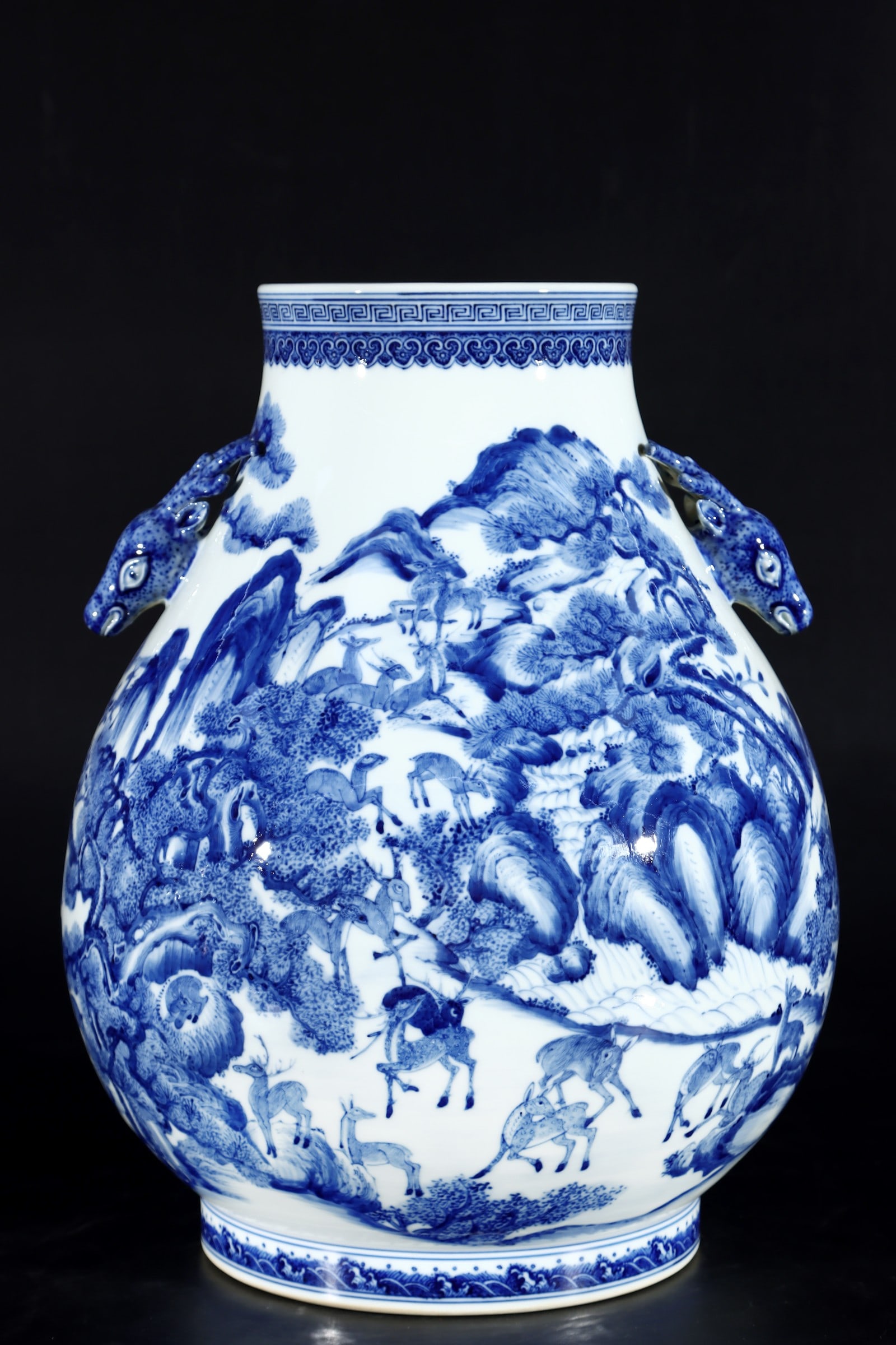 A Huge Blue and White Pine and Deer Pattern Deer-Ears Vase (1 of 9)