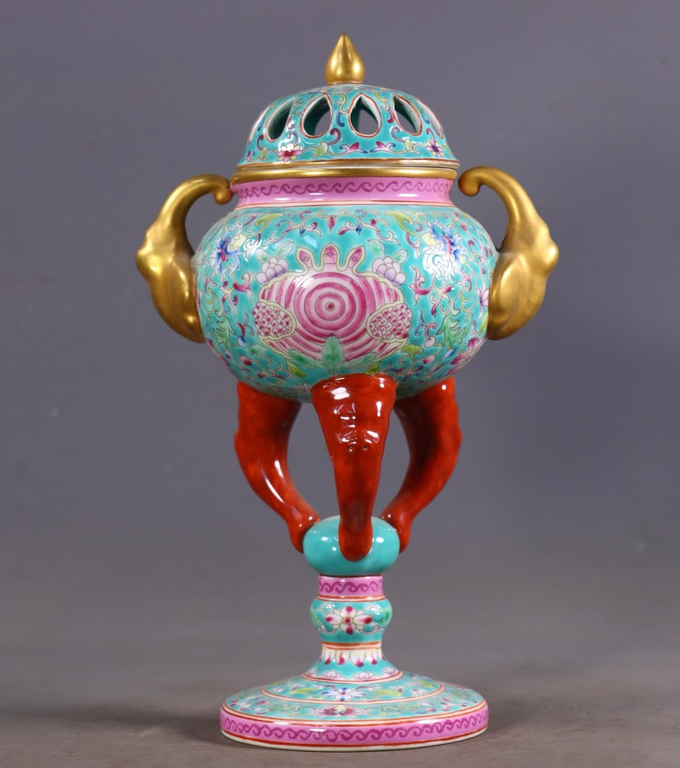 An Exquisite Green Ground Enamel Painted Gold Lotus and Pomegranate Pattern Double-Ears Tripod: An Exquisite Green Ground Enamel Painted Gold Lotus and Pomegranate Pattern Double-Ears Tripod Censer,Qing Dynasty,China,Yongzheng Four-character Mark,Size:8.7inx4.9inx3.1in,Weight:559g绿地