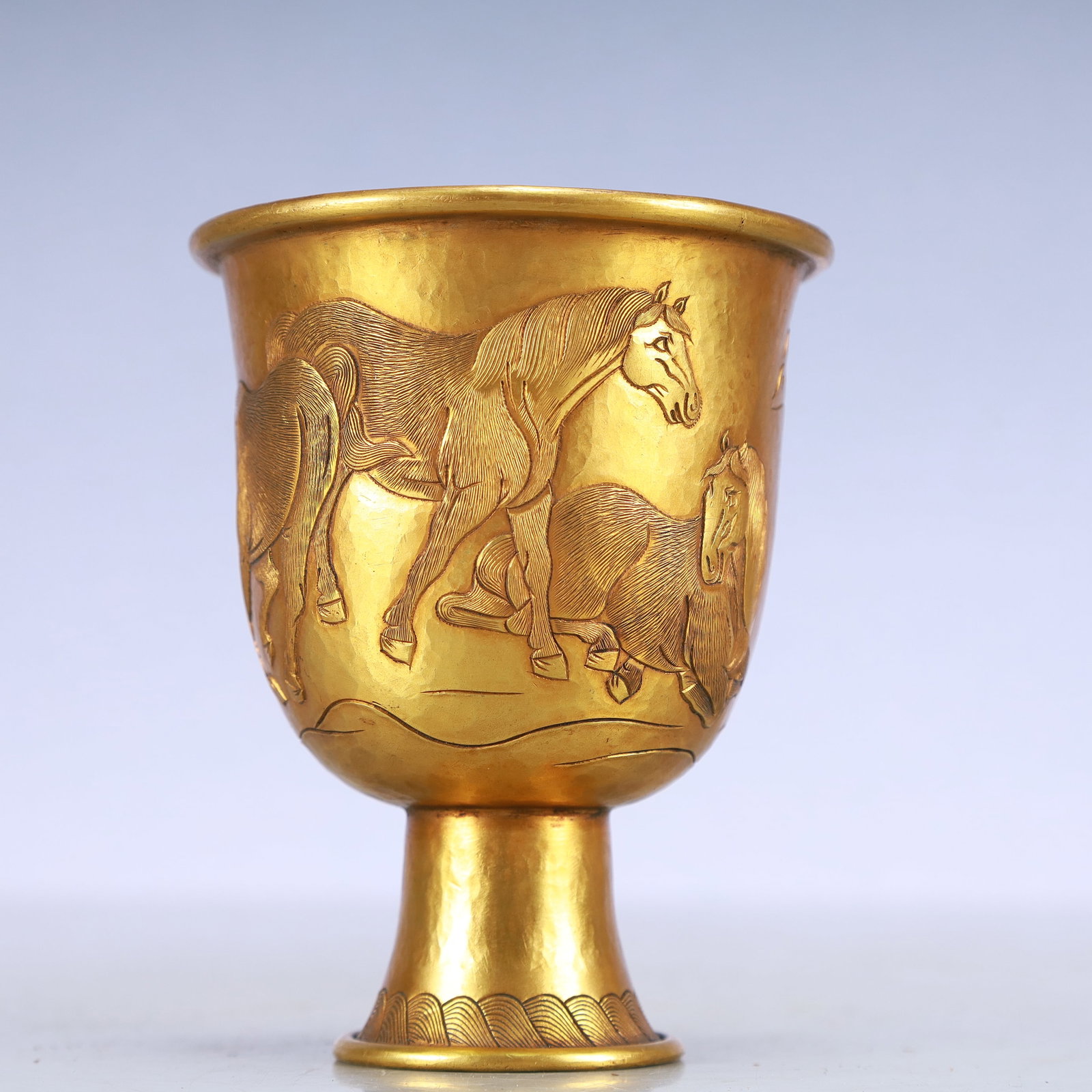 A Exquisite Gilt Bronze Horse Pattern with poem Cup: A Exquisite Gilt Bronze Horse Pattern with poem Cup Qing Dynasty, China Size:3.3inx4.1in Weight:300g铜鎏金马纹诗文杯 中国清代 Si