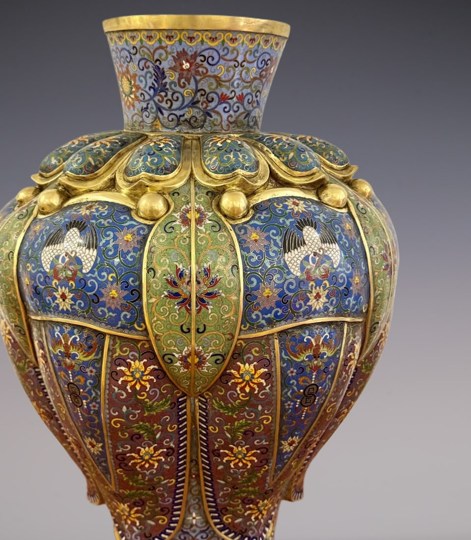 An Exquisite Cloisonne Lotus Pattern Crane Pattern Vase - 5