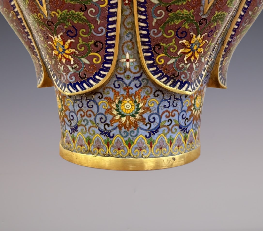 An Exquisite Cloisonne Lotus Pattern Crane Pattern Vase - 8