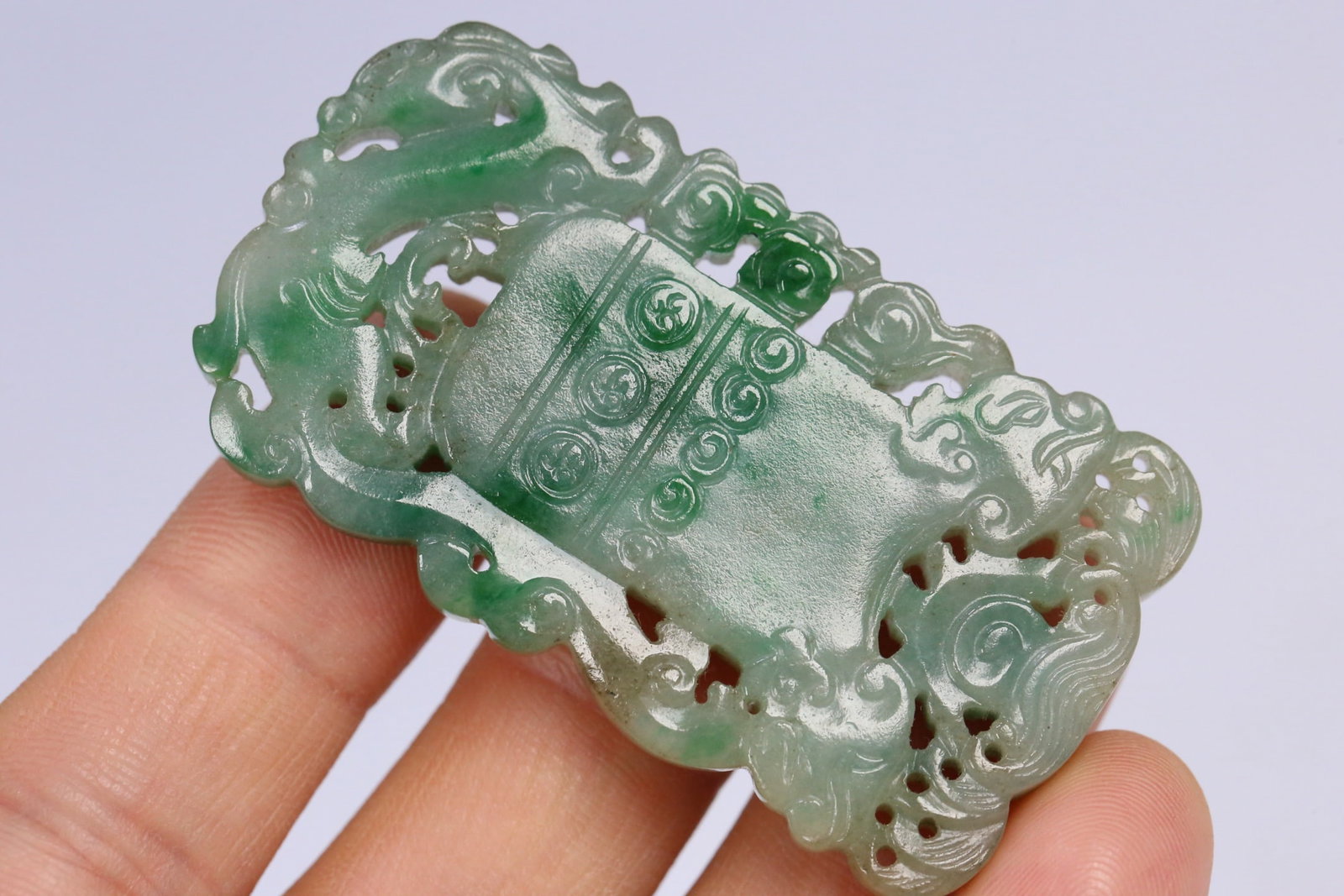 An Exquisite Jadeite Chi-Dragon Pattern Pendant - 9