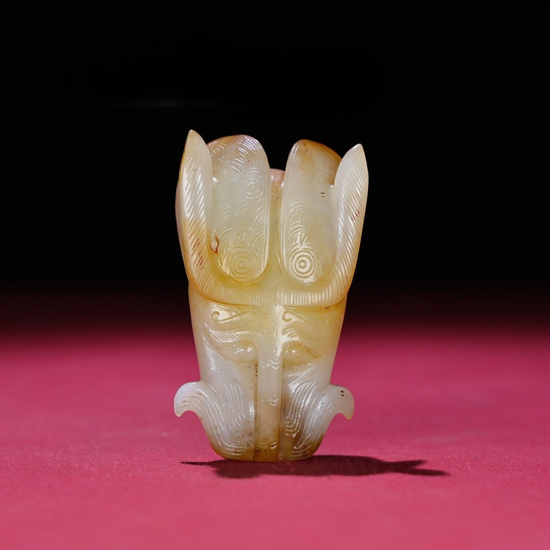 An Exquisite White Jade Dragon-head Pendant: An Exquisite White Jade Dragon-head Pendant,Qing