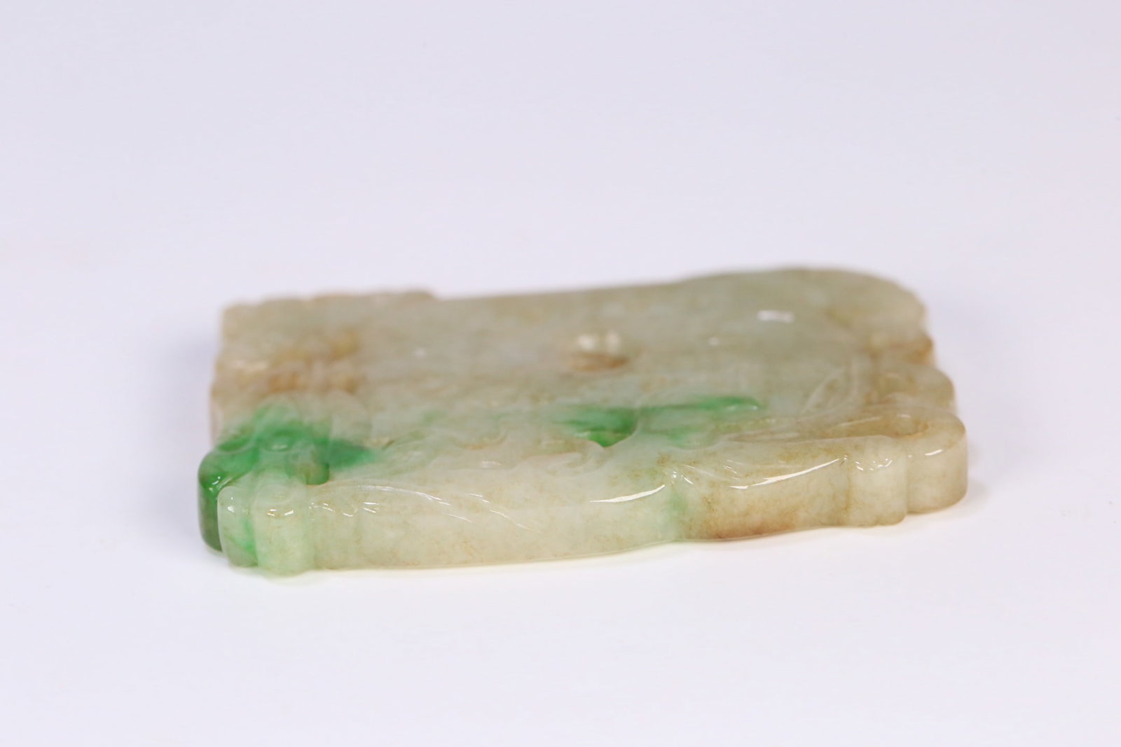 An Exquisite Jadeite Chi-Dragon Pattern Pendant - 3