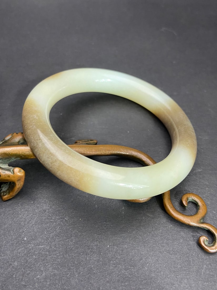 An Exquisite White Jade Bracelets - 7