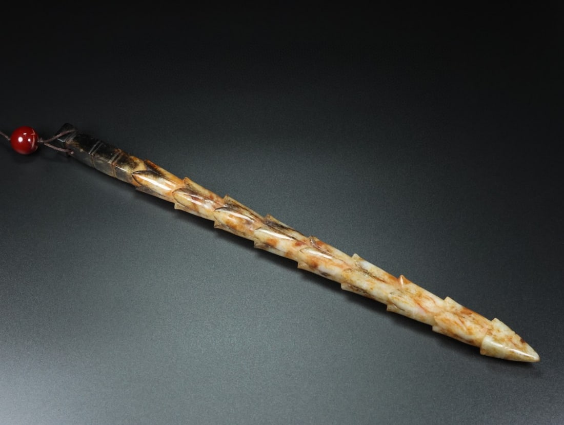 A Rare White Jade Ritual Implement Ornament: A Rare White Jade Ritual Implement Ornament,Qing Dynasty,China,Size:12.6inx1inx1in,Weight:199g白玉法器摆件,中国清代,Size:32cmx2.5cmx2.5cm,We