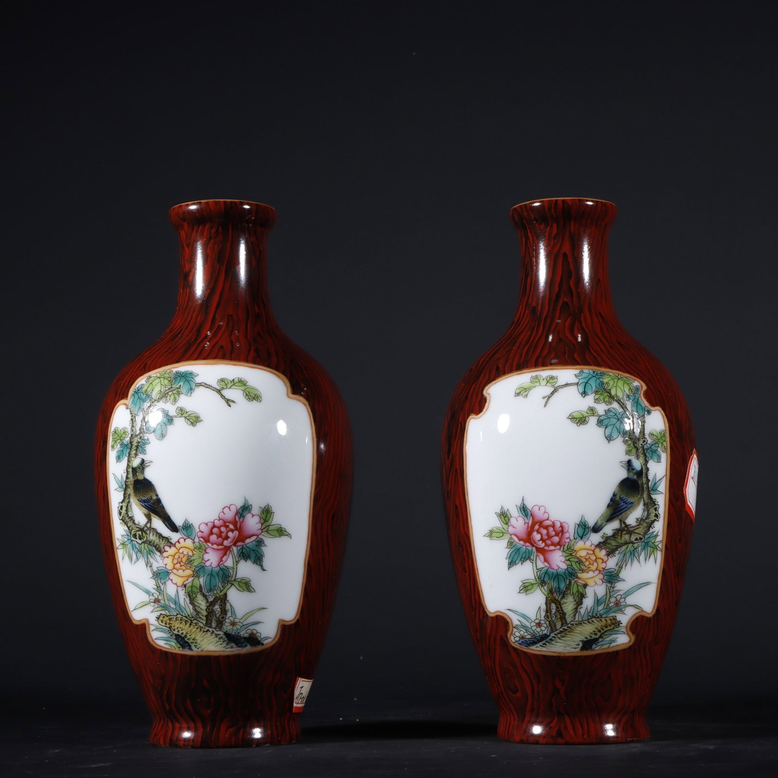 A Pair of Exquisite Imitation Wood Grain Glazed Famille-Rose Painted Gold Flower and Bird Pattern: A Pair of Exquisite Imitation Wood Grain Glazed Famille-Rose Painted Gold Flower and Bird Pattern Vases,Qing Dynasty,China,Yongzheng Four-character Mark,Size:7.2inx3.7in一对木纹