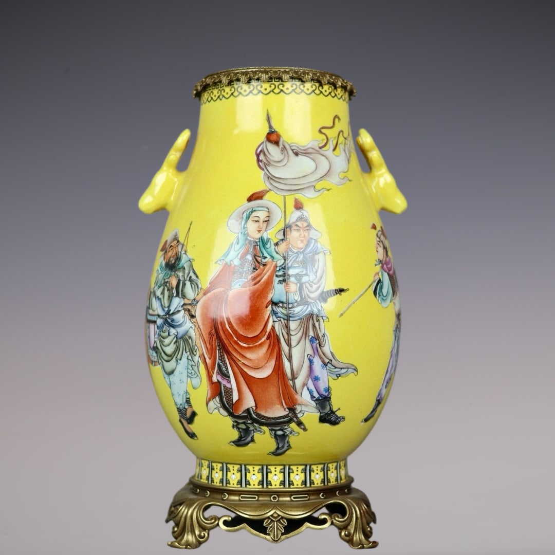 A Huge Famille-Rose Yellow Ground Inlaid Bronze Figure Pattern Deer-Ears Vase: A Huge Famille-Rose Yellow Ground Inlaid Bronze Figure Pattern Deer-Ears Vase,Qing Dynasty,China,Qianlong Four-character Mark,Size:17.9inx9.4inx8.3in粉彩黄地镶铜