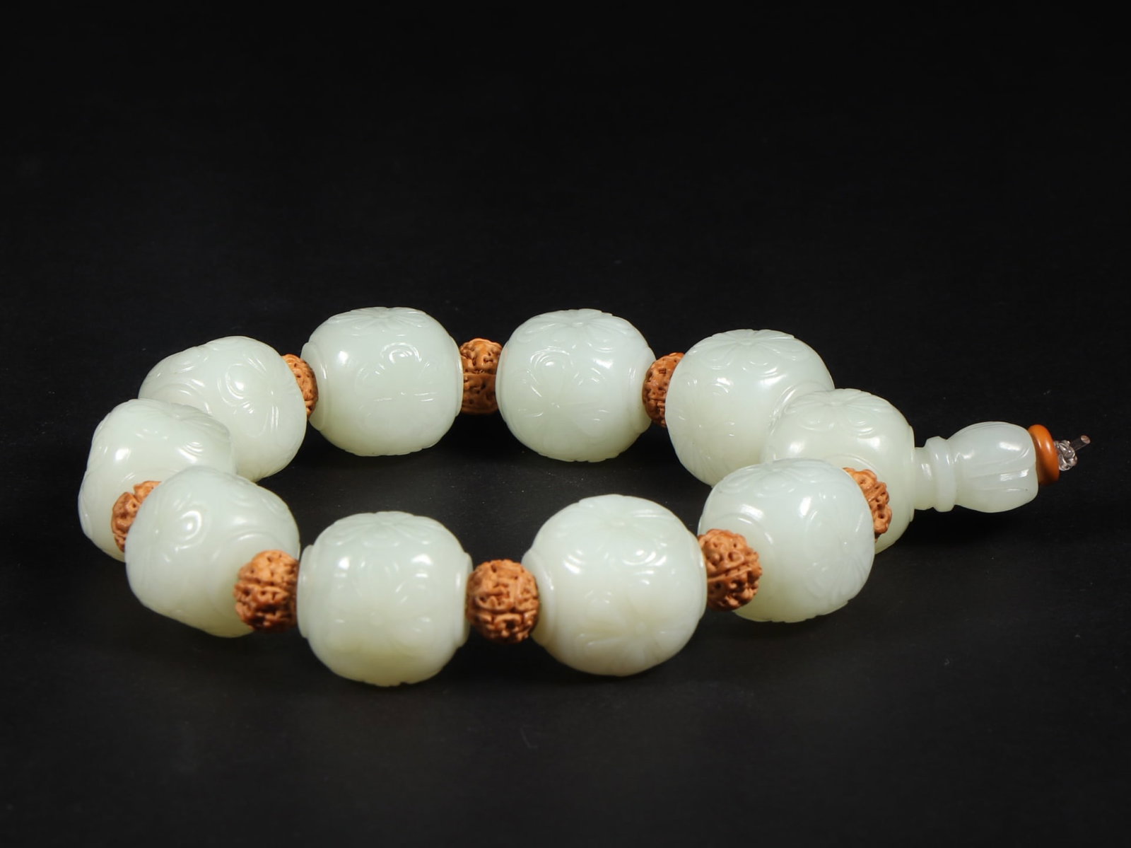 An Exquisite White Jade Flower Pattern Bracelets - 8