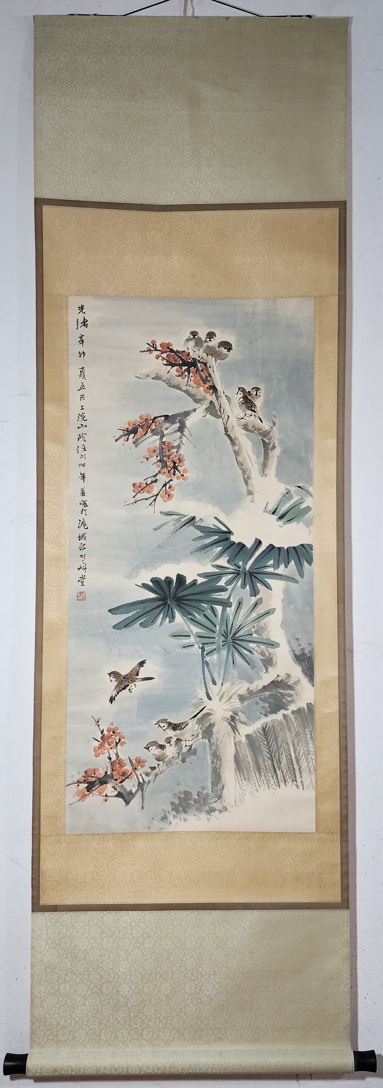 A Chinese Vertical Scroll Ink Painting of Flower and Bird on Paper,Ren Bonian: A Chinese Vertical Scroll Ink Painting of Flower and Bird on Paper,Ren Bonian,Size:(Without frame)41.1inx18.9in一幅中国水墨花鸟画立轴,