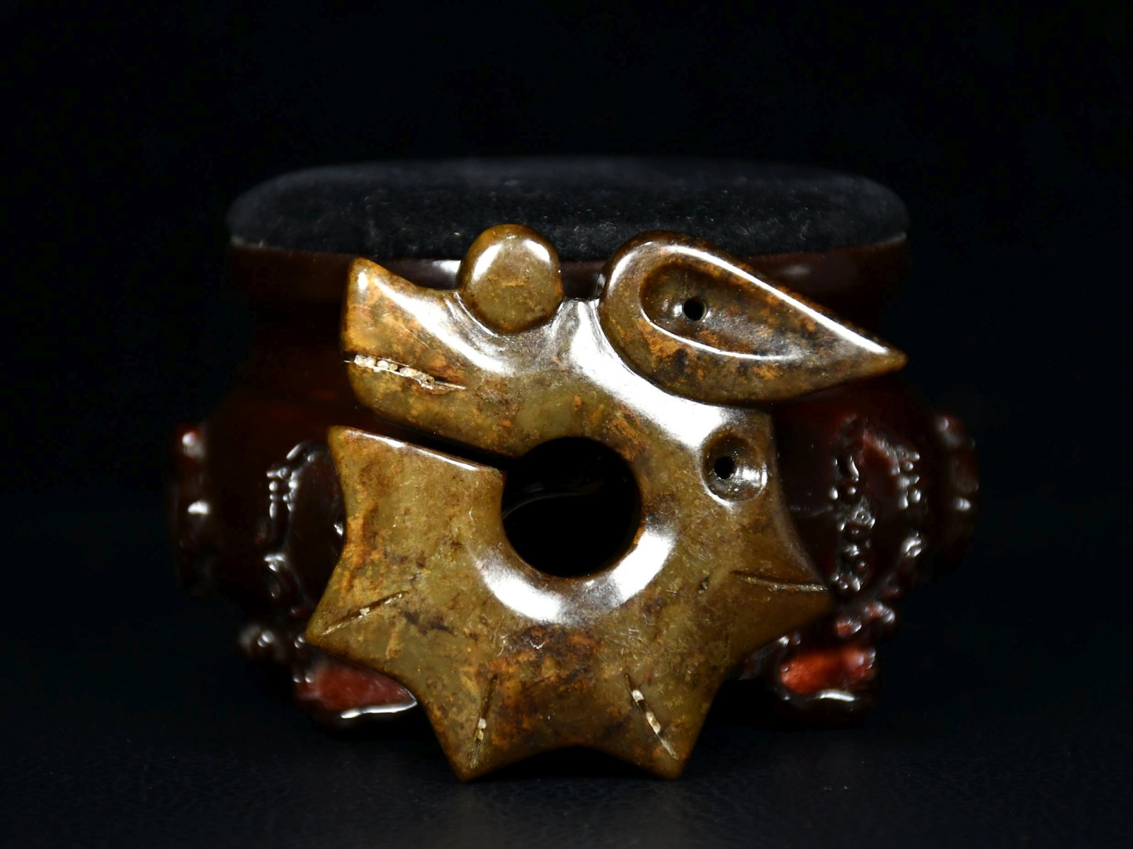 An Exquisite White Jade Pendant: An Exquisite White Jade Pendant,Hongshan Culture,Size:2.4inx2.2in,Weight:60g白玉挂件,红山文化,Size:6cmx5.5cm,Weight:60g