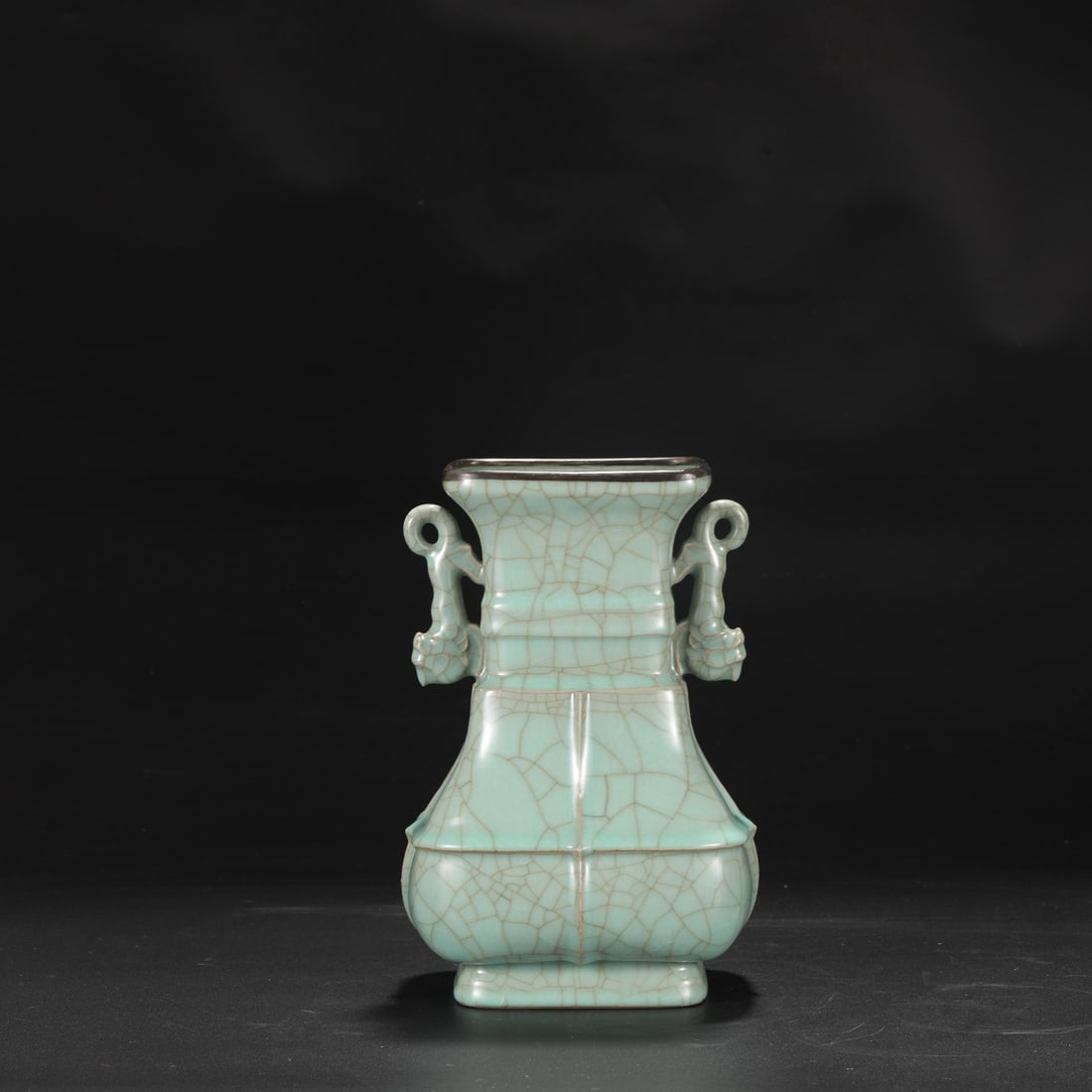 An Exquisite Guan yao Celadon Glazed Cover with Silver Double-Ears Vase,With an Imperial Poem by: An Exquisite Guan yao Celadon Glazed Cover with Silver Double-Ears Vase,With an Imperial Poem by Emperor Qianlong,Song Dynasty, China,Size:10.2inx5.1inx6.7in官窑青釉银