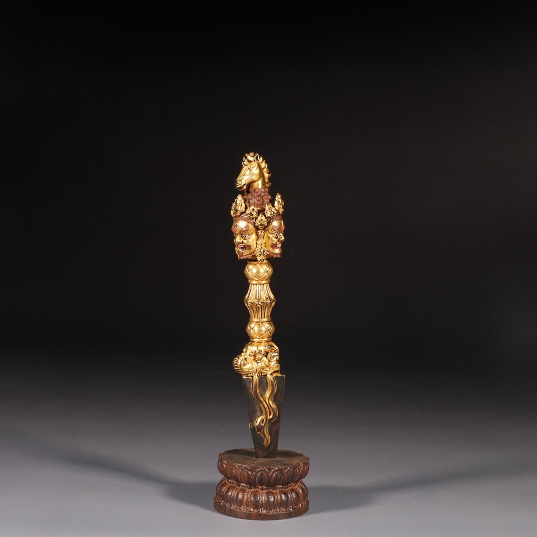 An Exquisite Gilt Bronze Figure-Face Pattern Vajry Pestle (1 of 9)