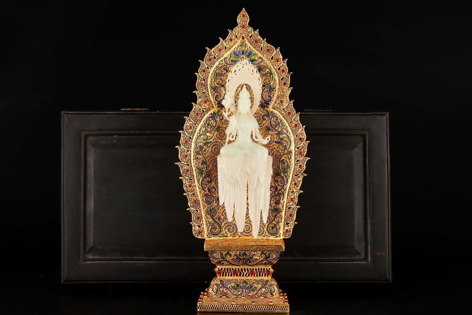 A Huge Filigree and Gilding Inlaid White Jade Buddha Statue Ornament,Inlaid Gems: A Huge Filigree and Gilding Inlaid White Jade Buddha Statue Ornament,Inlaid Gems,Qing Dynasty,China,Qianlong Four-character Mark,Size:16.1inx7.3in,(Buddha Statue)9.6inx3in,Weight:1070g花丝