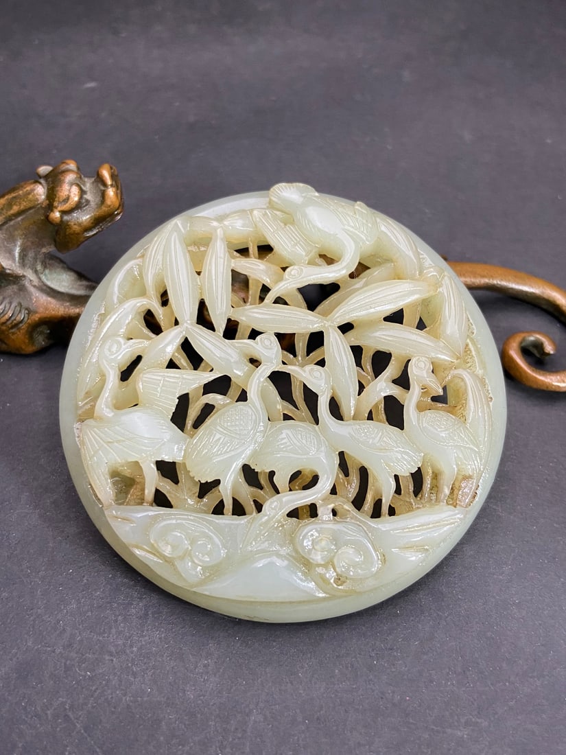 An Exquisite White Jade Hollow Crane Pattern Pendant (1 of 9)