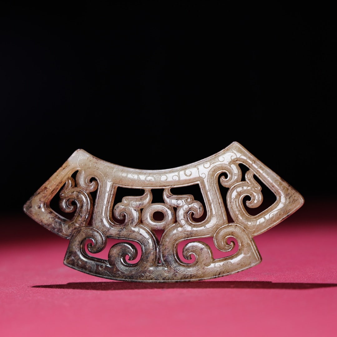 An Exquisite White Jade Dragon Pattern Pendant - 3