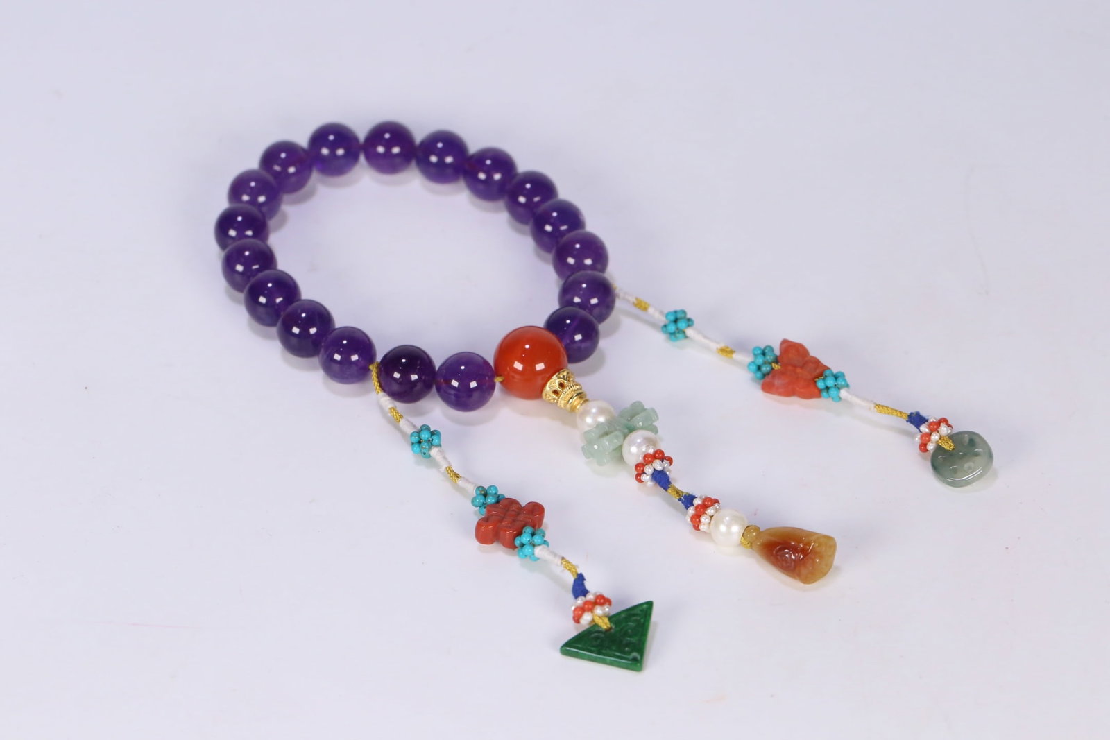 An Exquisite Crystal Bracelets: An Exquisite Crystal Bracelets,Qing Dynasty,China,Size:0.5in,Weight:62.1g水晶手串,中国清代,Size:1.2cm,Weight:62.1g