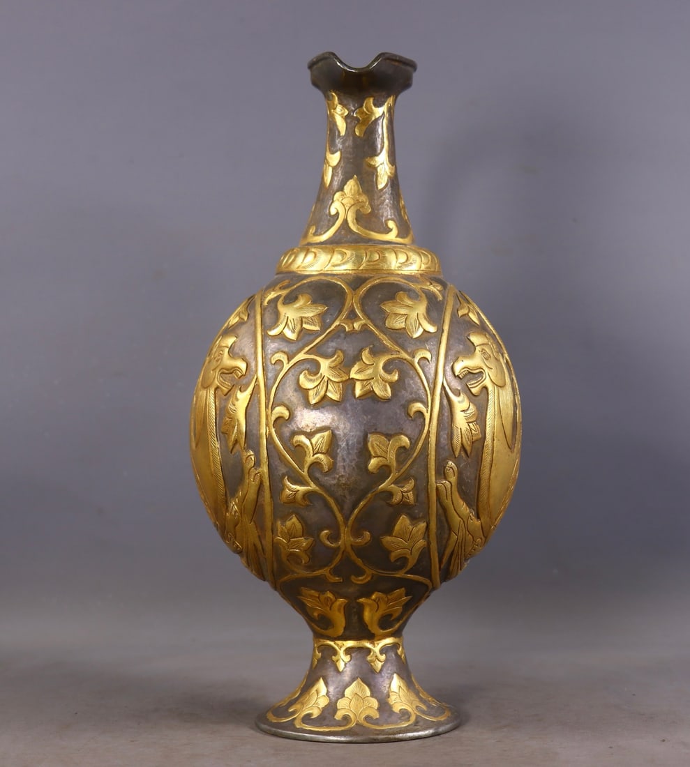 An Exquisite Gilt Bronze Phoenix Pattern Ewer - 2