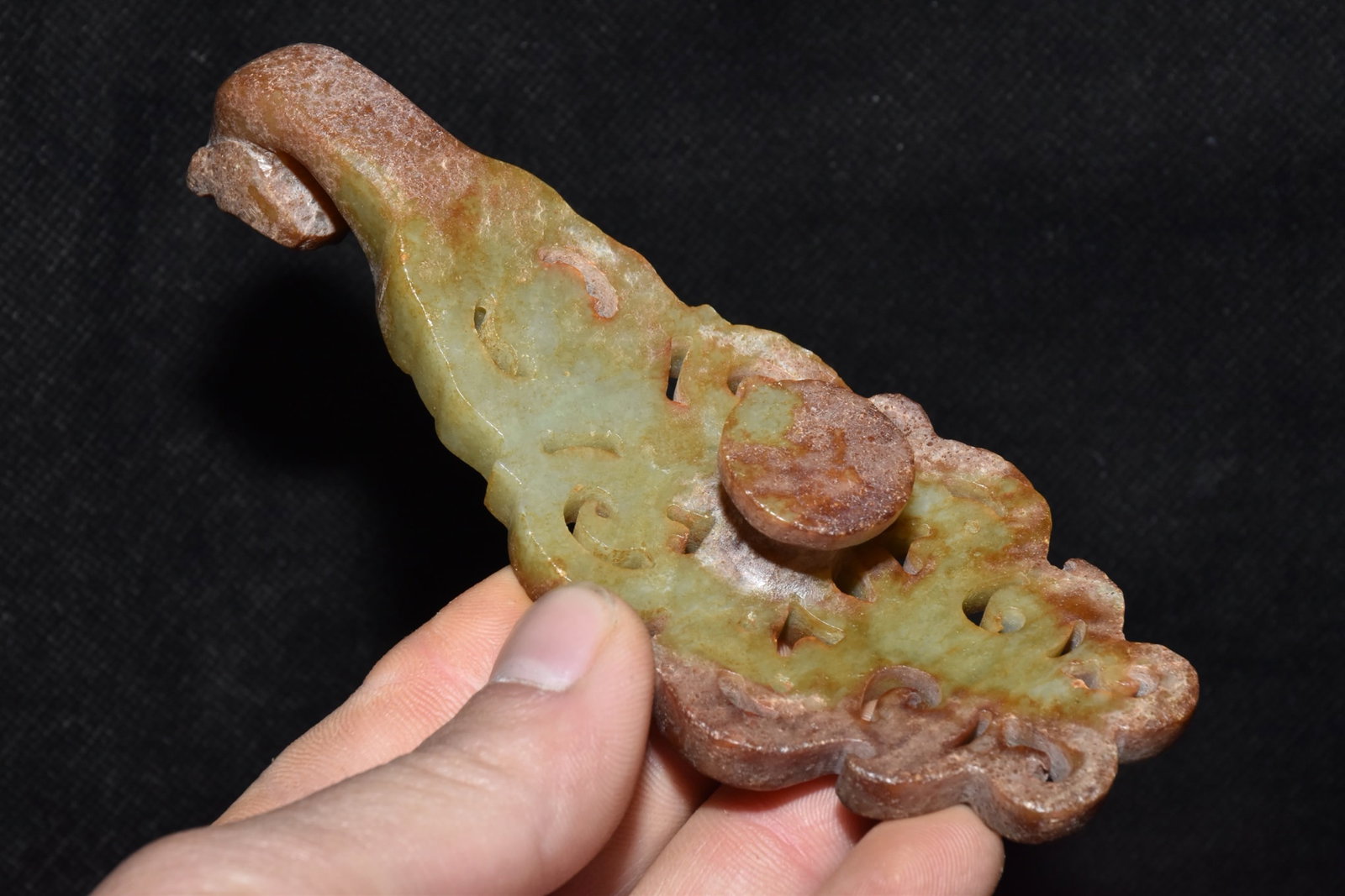 An Exquisite White Jade Dragon Pattern Beast-head Hook - 5