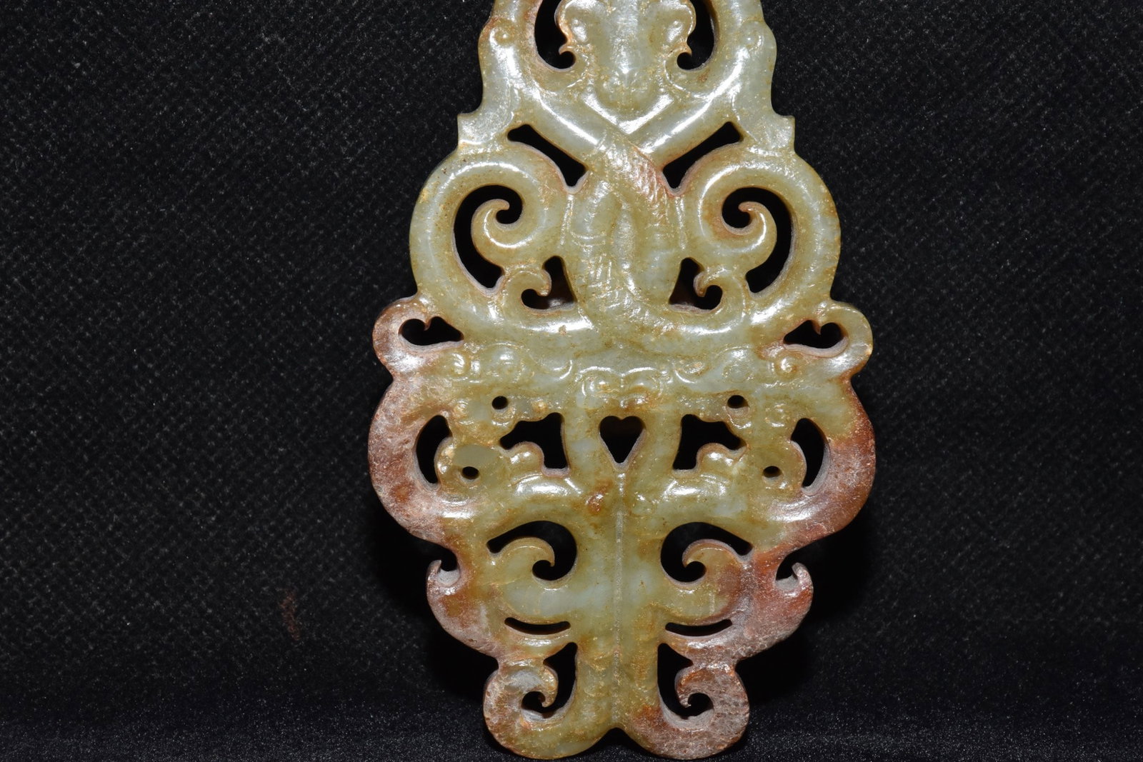 An Exquisite White Jade Dragon Pattern Beast-head Hook - 6