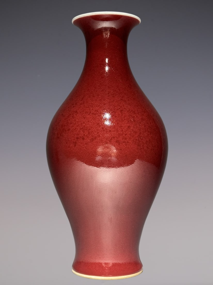 An Exquisite PeachBloom-Glazed Vase: An Exquisite PeachBloom-Glazed Vase,Qing Dynasty, China,Qianlong Six-character Mark,Size:29.5cnx5.5in豇豆红釉瓶,中国清代,乾隆六&