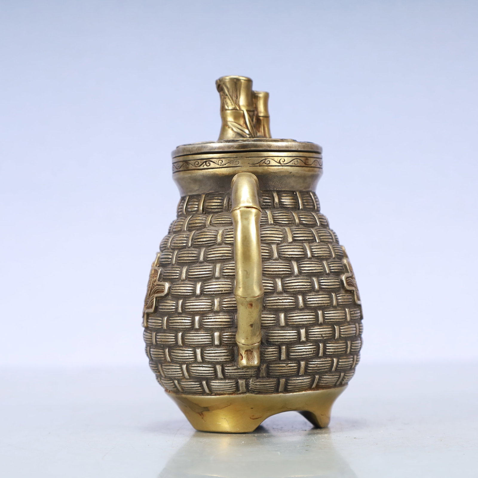 A Exquisite Gilt Silver Seawater Pattern Fish Pattern Ewer - 6