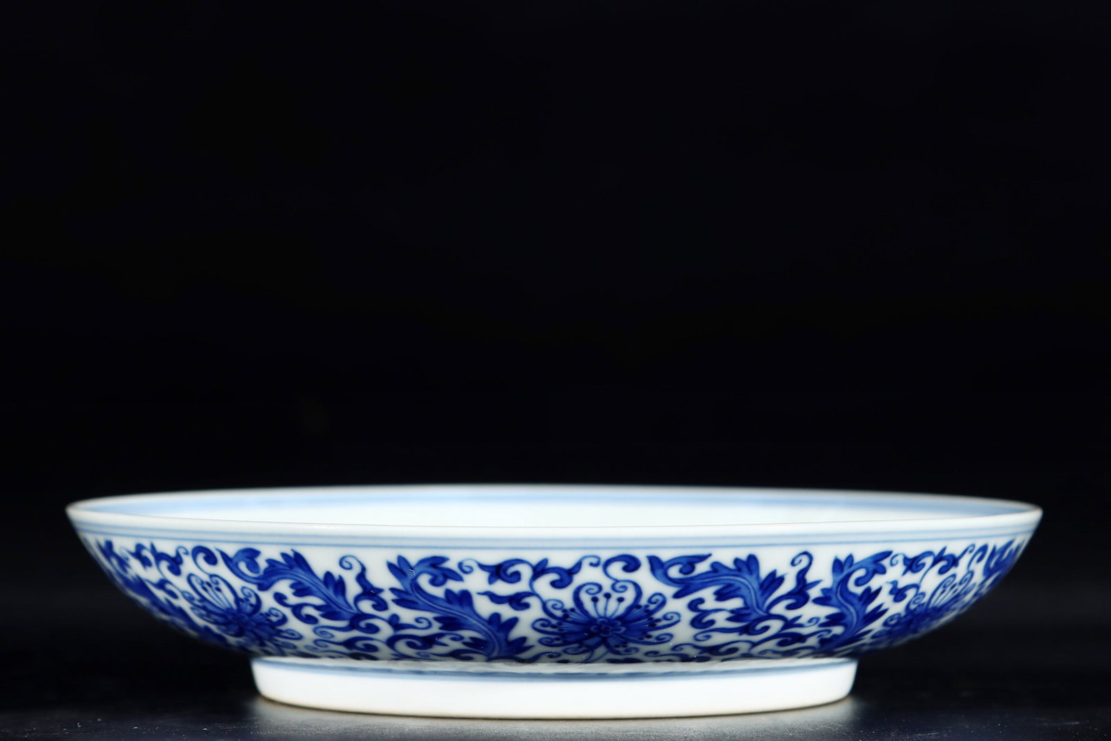 An Exquisite Blue and White Lotus Pattern Plate: An Exquisite Blue and White Lotus Pattern Plate,Qing Dynasty, China,Yongzheng Six-character