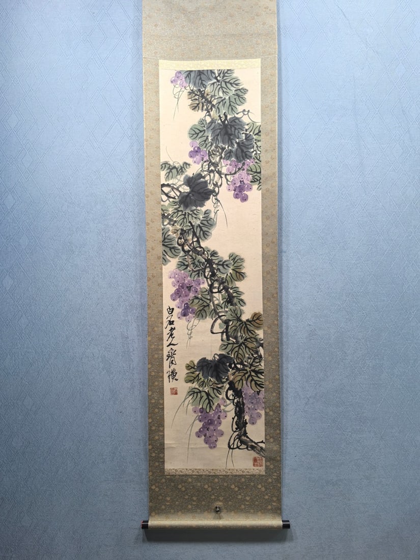 A Chinese Vertical Scroll Ink Painting of Grapes on Paper,Qi Baishi (1 of 9)
