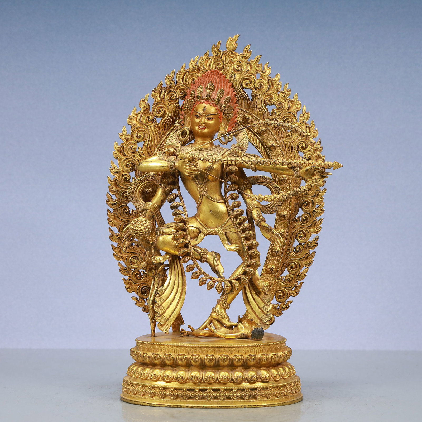 A Exquisite Gilt Bronze Buddha statue: A Exquisite Gilt Bronze Buddha statue Ming Dynasty, China Size:8.3inx4.3inx13in Weight:3450g铜鎏金佛像 中国明代 Size:21cmx11cmx33cm Weight:3450g
