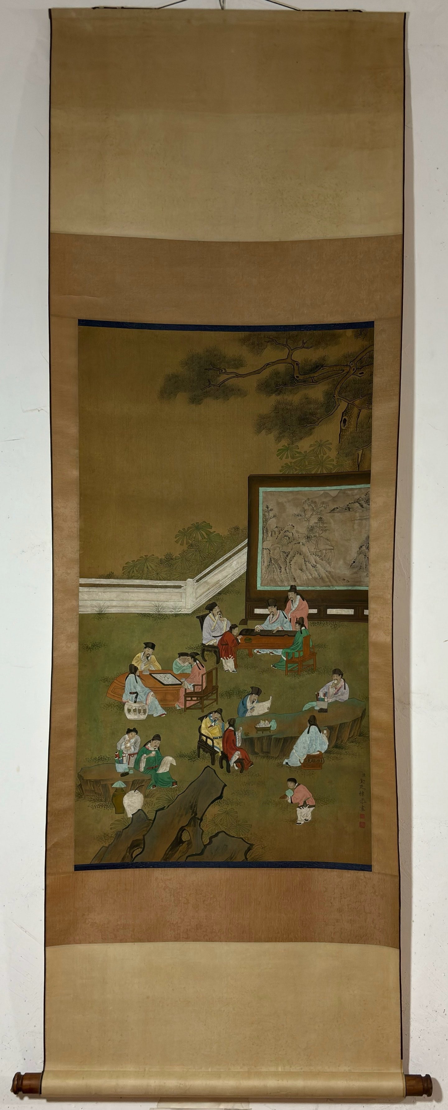 A Chinese Vertical Scroll Ink Painting of Character and Story on Silk,Jin Yanbiao: A Chinese Vertical Scroll Ink Painting of Character and Story on Silk,Jin Yanbiao,Size:(Without frame)36.6inx20.3in一幅中国水墨绢本人物ă
