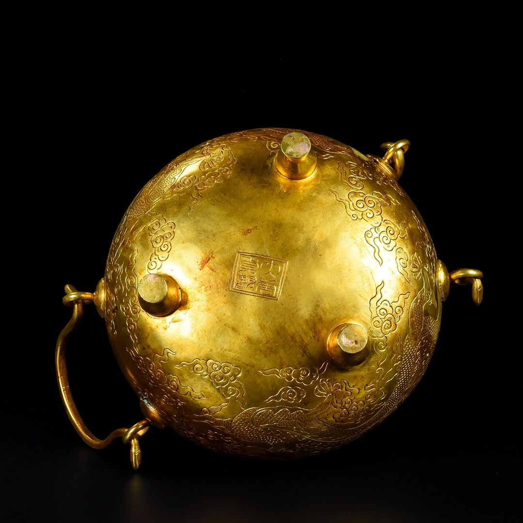 An Exquisite Gilt Copper Dragon Pattern Jar - 5