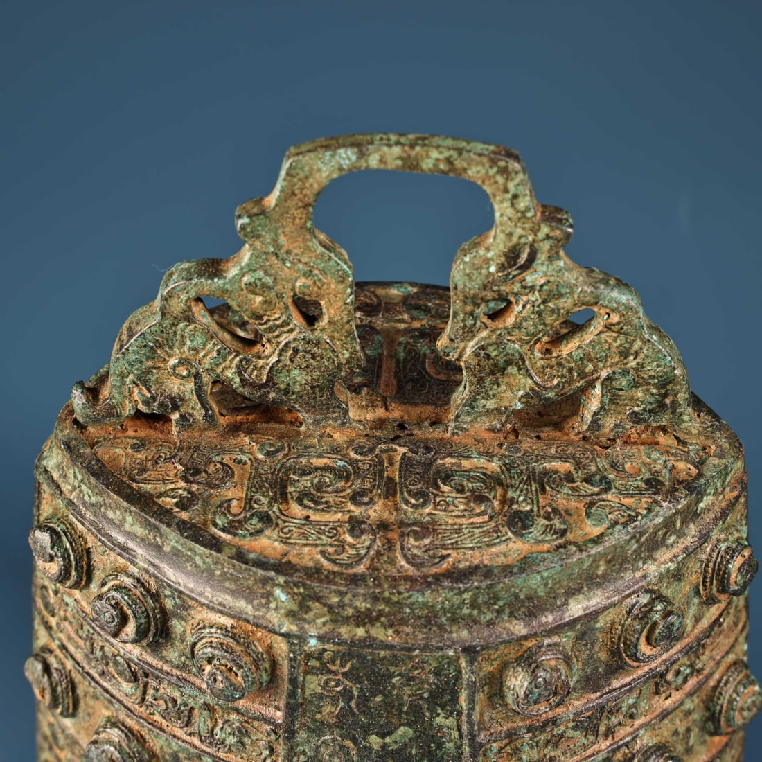An Exquisite Bronze Chime - 5