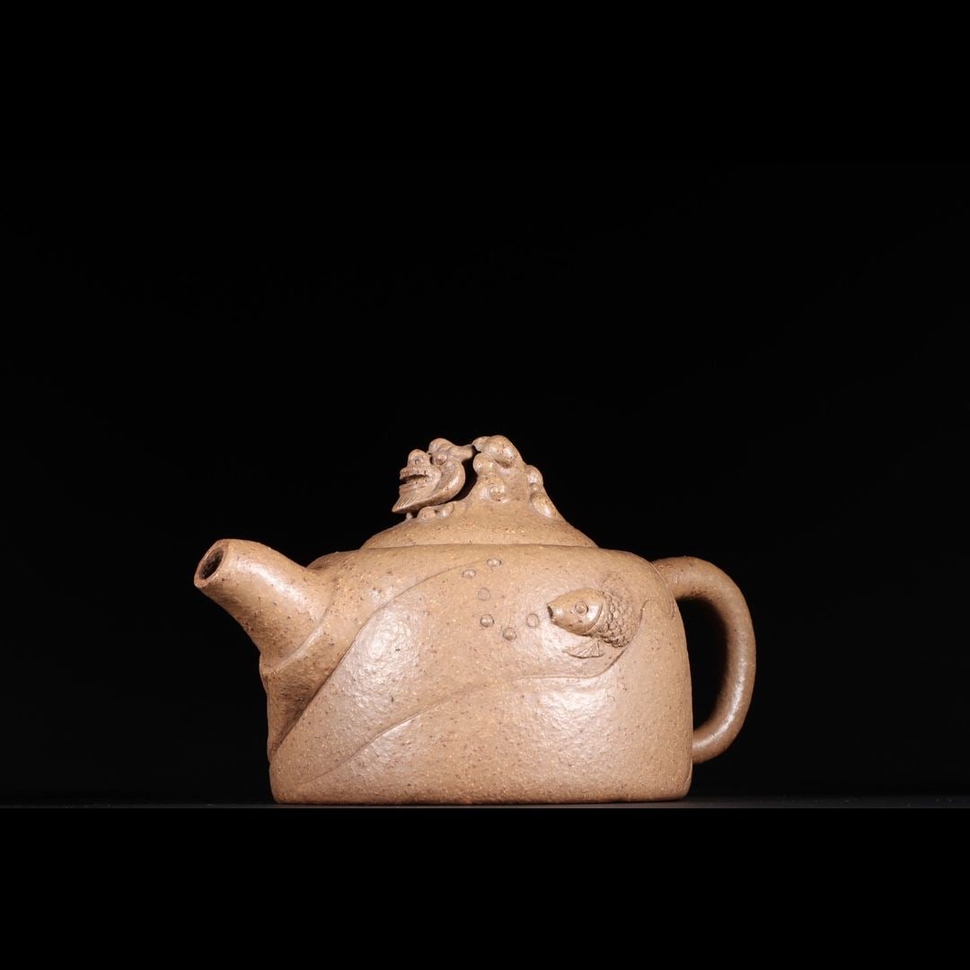 An Exquisite Zisha Fish Pattern Teapot - 4