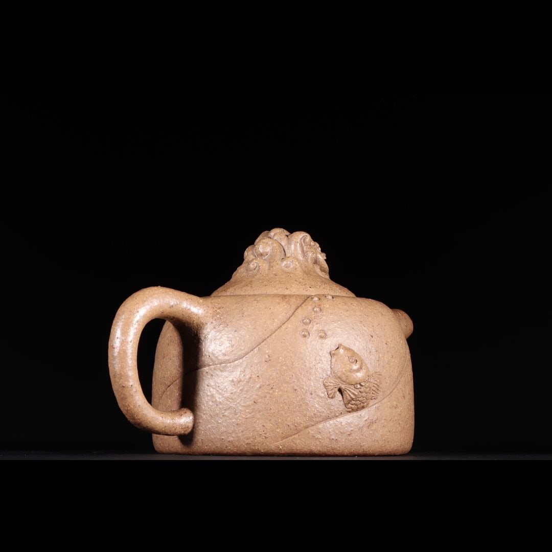 An Exquisite Zisha Fish Pattern Teapot - 6