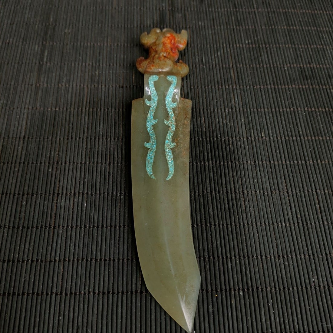 An Exquisite Hotan Jade Inlaid Turquoise Knife: An Exquisite Hotan Jade Inlaid Turquoise Knife,Han Dynasty,China,Size:6.1inx1.4in,Weight:66g 和田玉镶松石刀,中国汉代