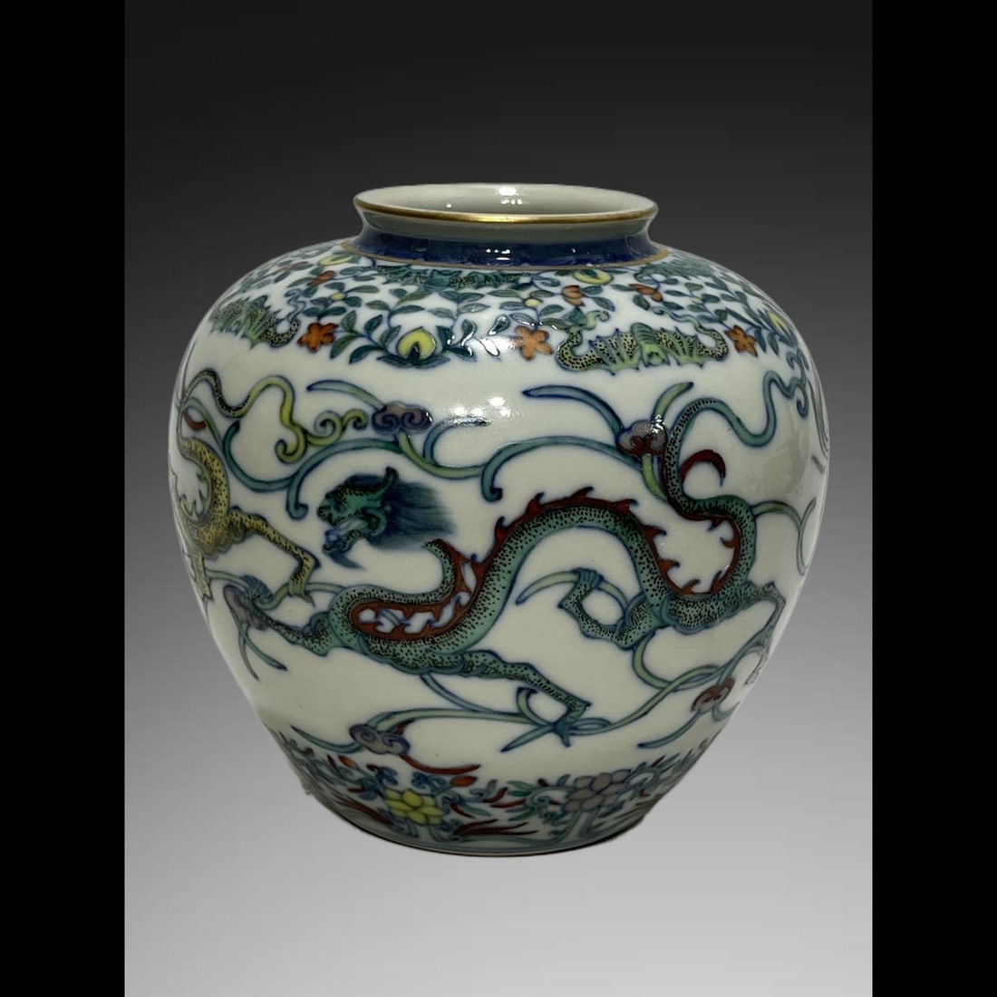 An Exquisite Doucai Dragon Pattern Jar - 3