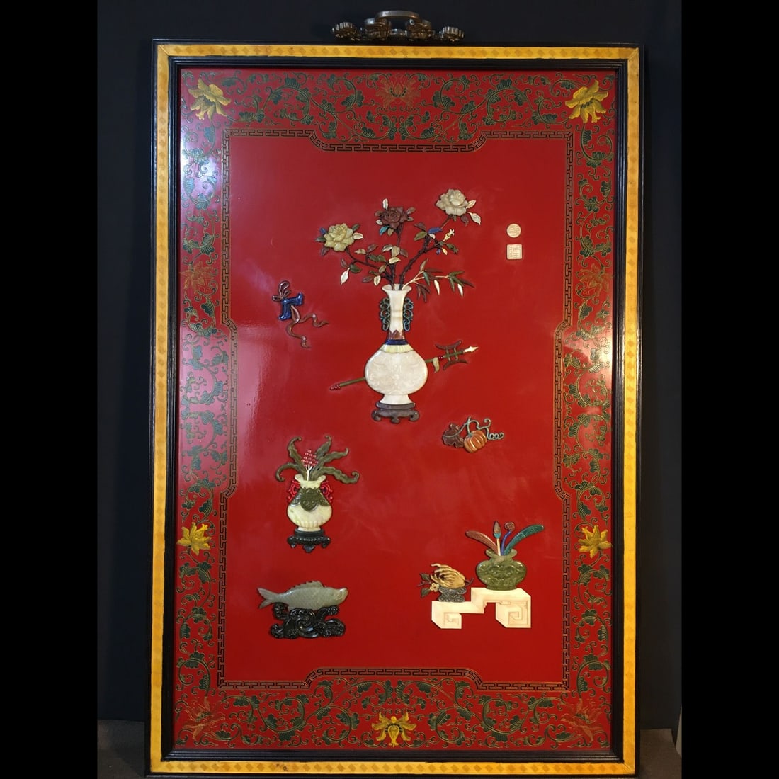 An Exquisite Zitanwood Precious-stone Inlay Hanging Screen: An Exquisite Zitanwood Precious-stone Inlay Hanging Screen,Qing Dynasty, China,Size:43.3inx29.9inx1.2in,Weight:10500g 紫檀木镶嵌百宝挂屏,中&